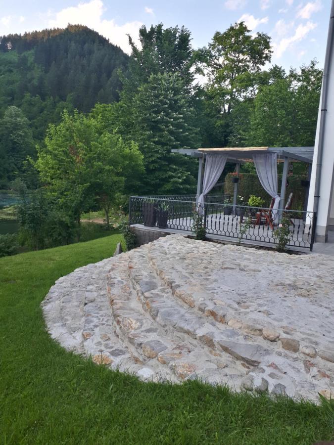 Anur Apartment Біхач Екстер'єр фото